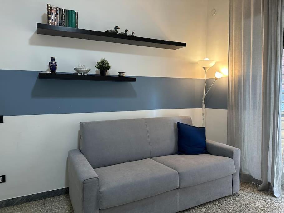 Casa Rostri Apartment ลิโด ดิ ออสเตีย ภายนอก รูปภาพ